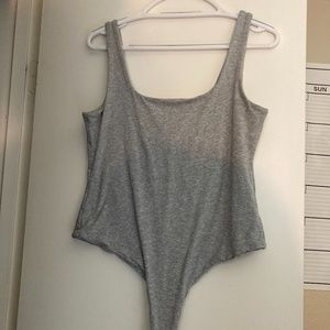 Jaelyn Scoop Neck Meshki Bodysuit